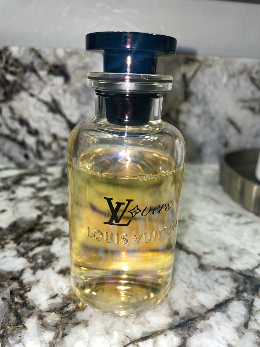 Louis Vuitton LV Lovers Iridescent Gold & Black Bottle - Picture 2 of 3